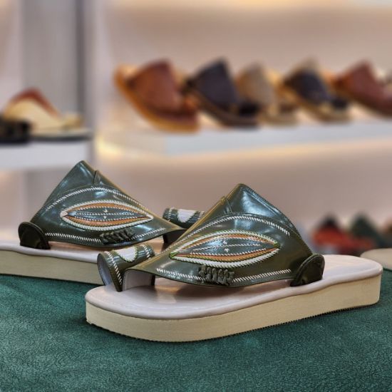 صورة زبيري وطني مطرز مديل و38